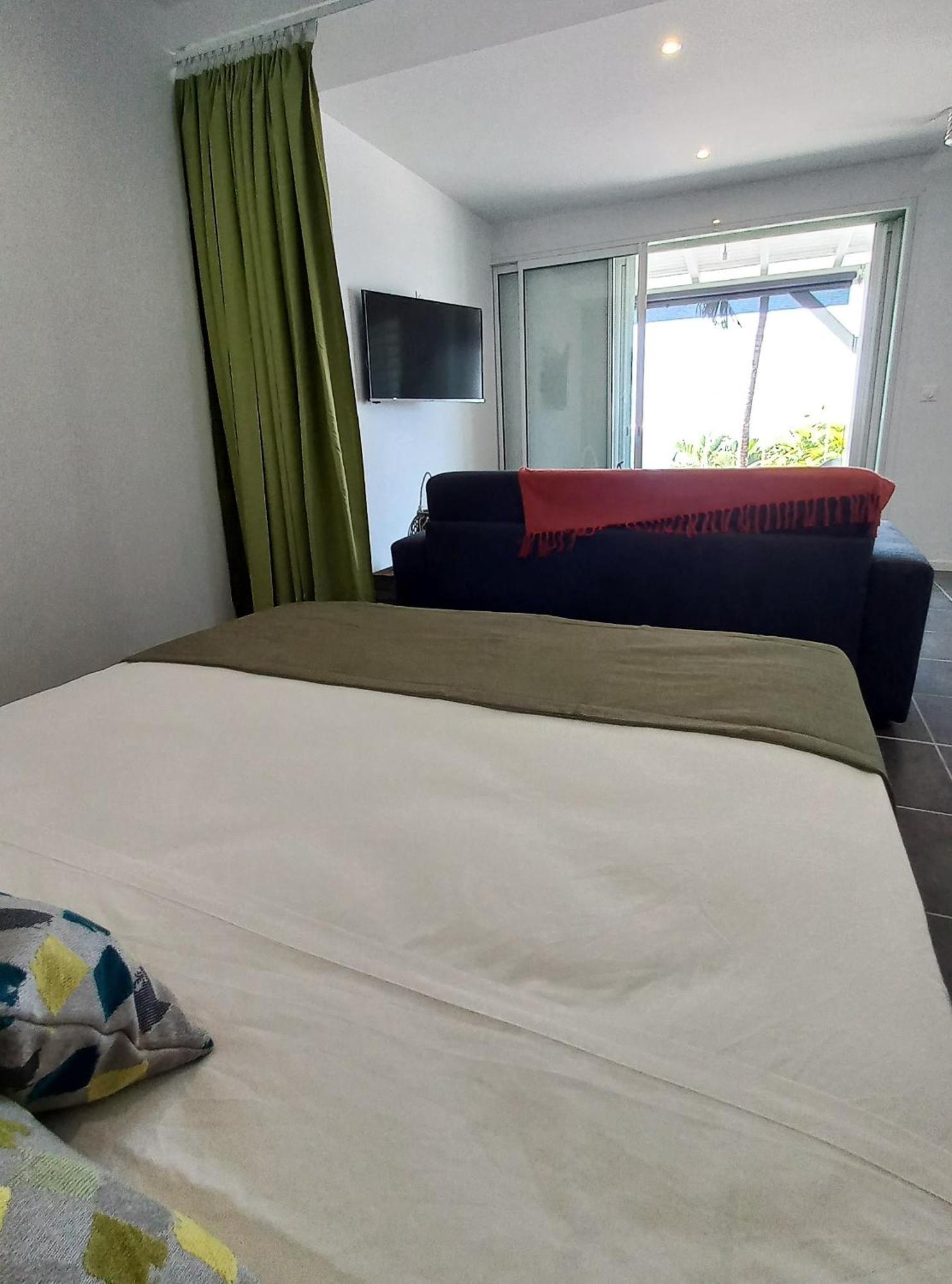 Logements Vue Mer Acces Piscine En Guadeloupe Bouillante Esterno foto
